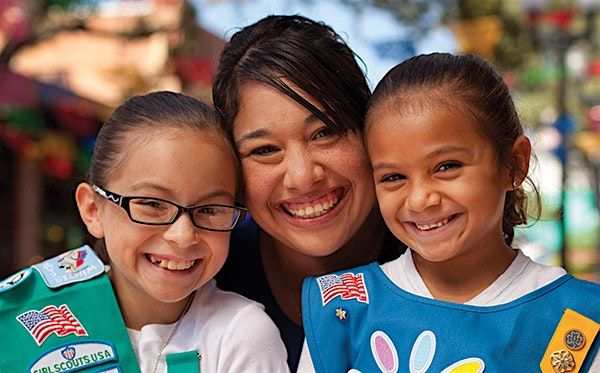 Girl Scout Information Night at Lozano Library- NEW Troops Starting