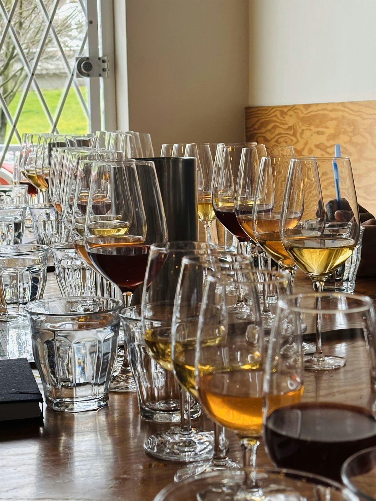 Happy Hour: SuperNouveau x Meditaste, Greek Wines 101