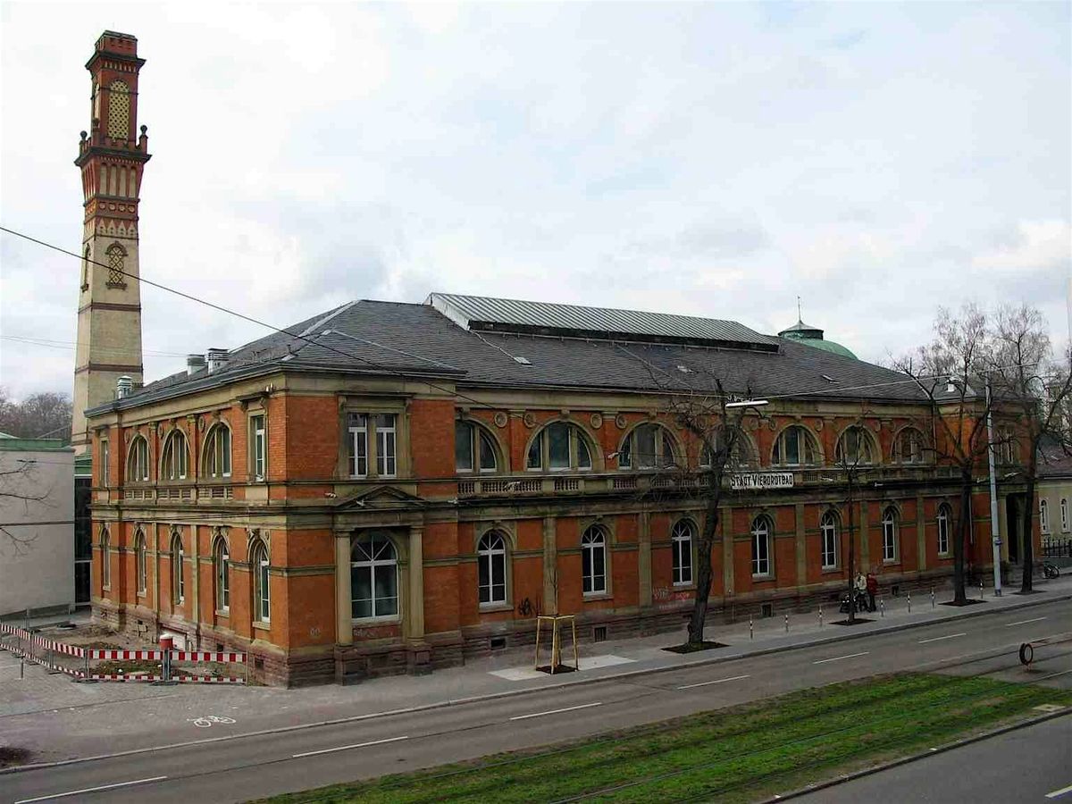 Karlsruhe Audio Tour: Gardens, Justice, and Contemporary Wonders