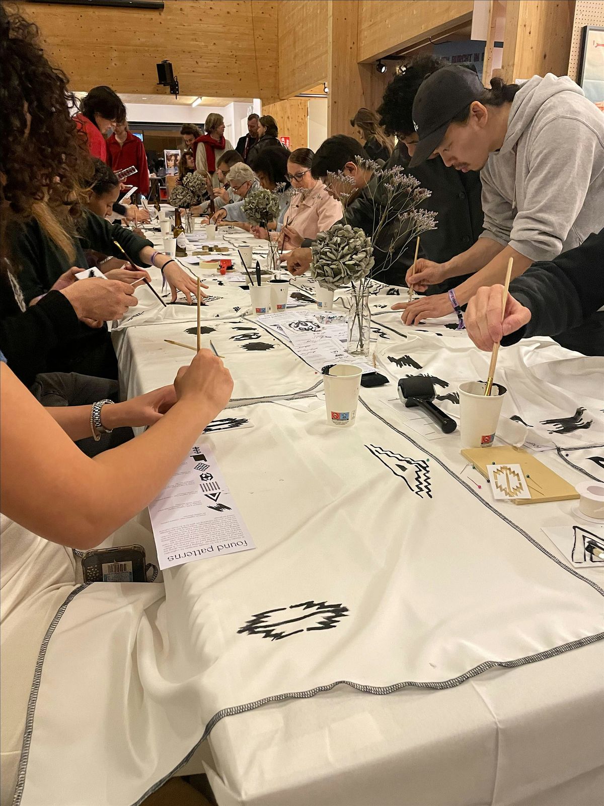 Museumnacht  Workshop \u2018Symboliek in familiefoto's\u2019 door Nora Taher