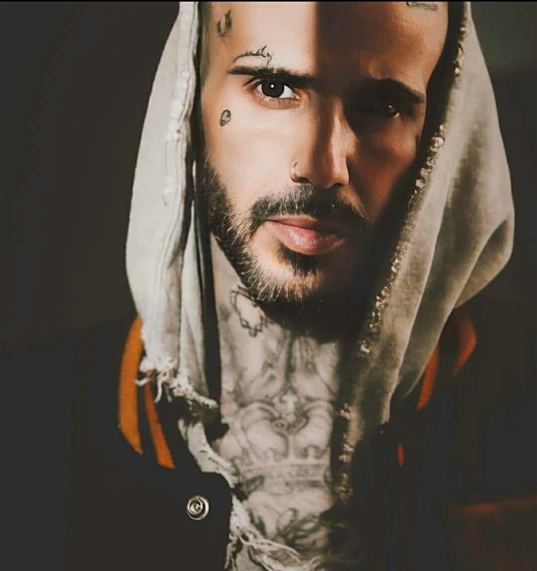 Danny Fernandes Live In Collingwood