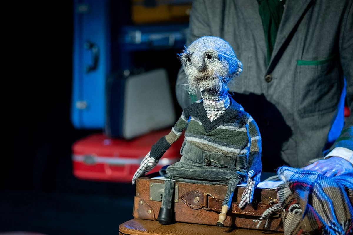 M6 Theatre Company presents Little Gift