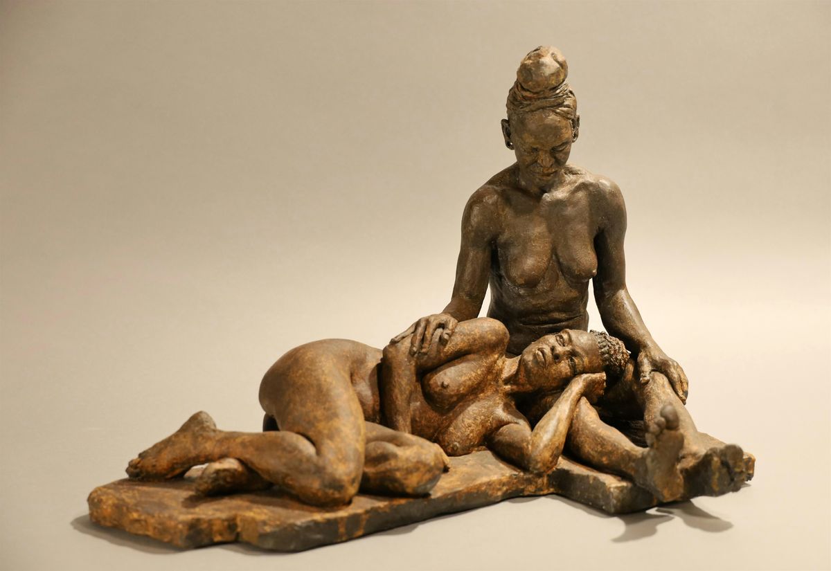 Sculpting the figure in clay - The Seated Pose - Live Model