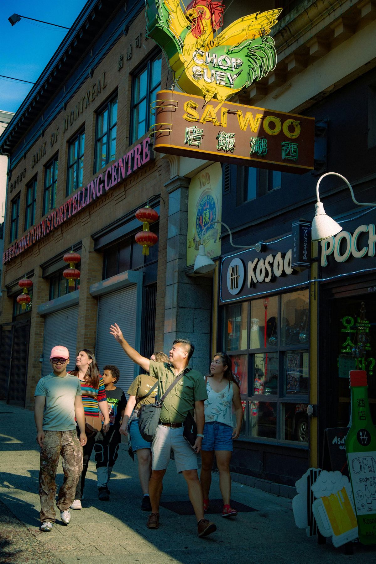 Big Sights in Little Chinatown Walking Tour