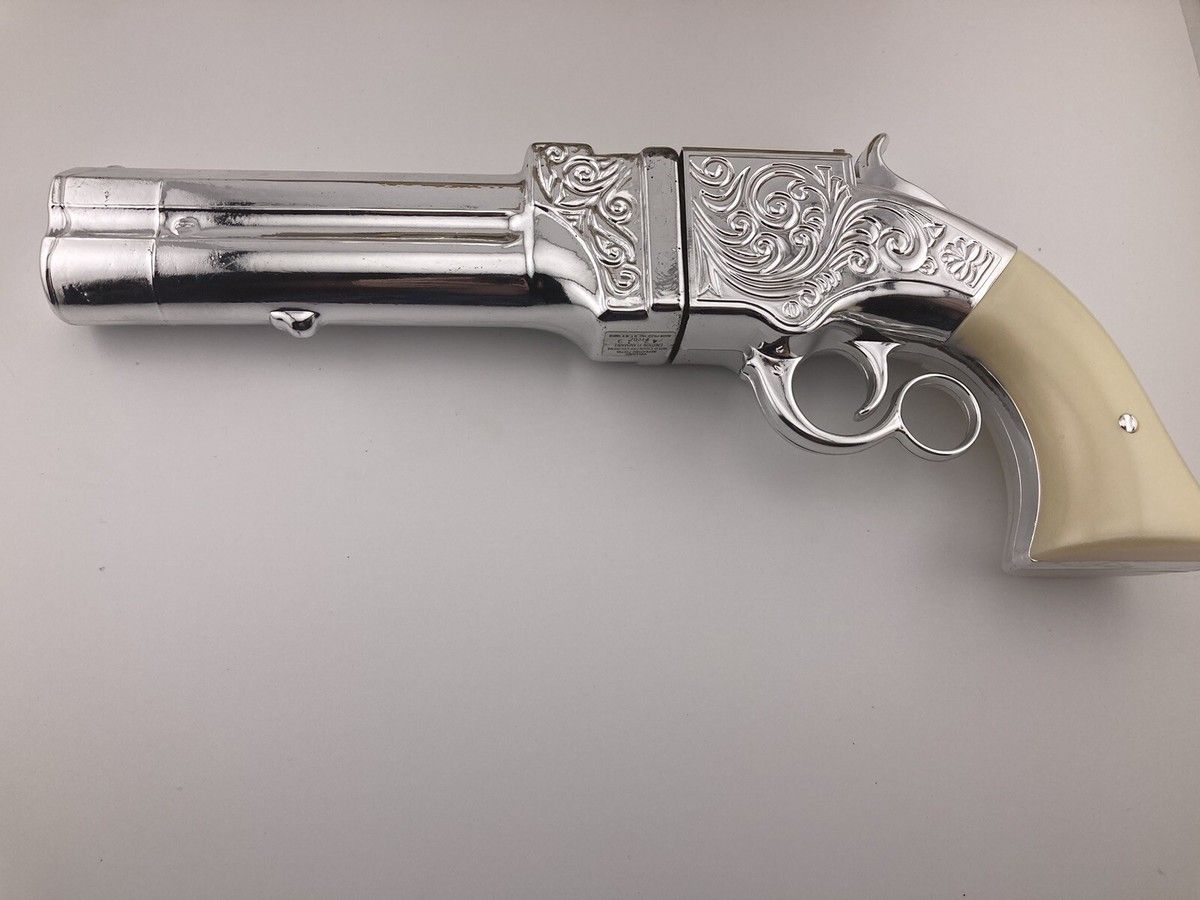 Revolver San Sebastian Tickets