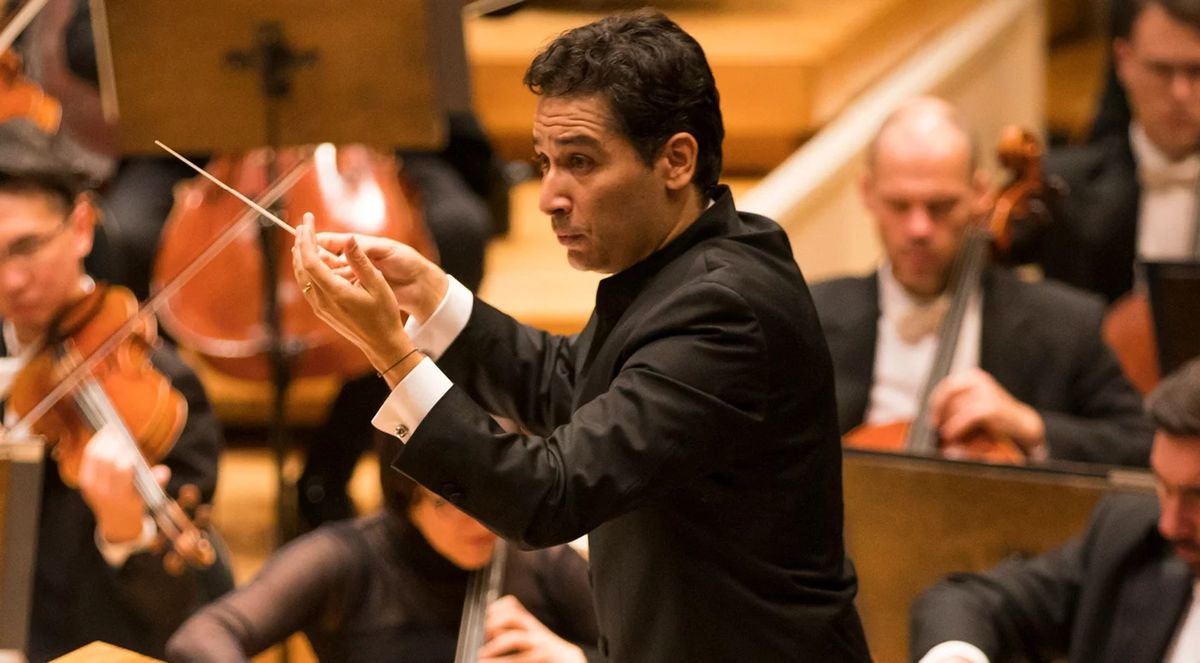 Orozco-Estrada Conducts Romeo and Juliet