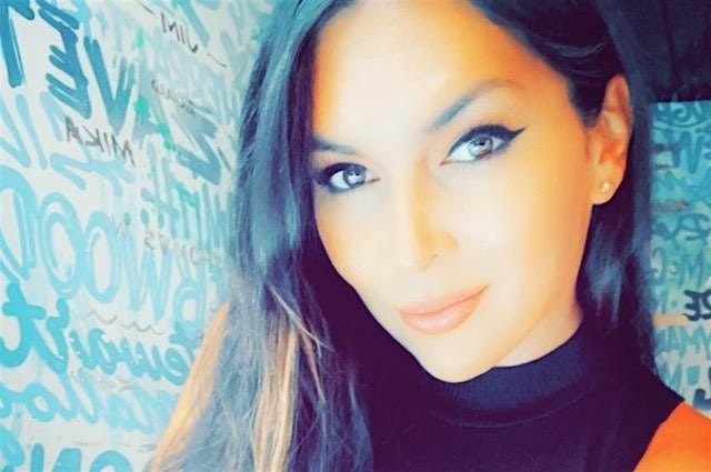 One Woman Show with Eva Bella Guasconi