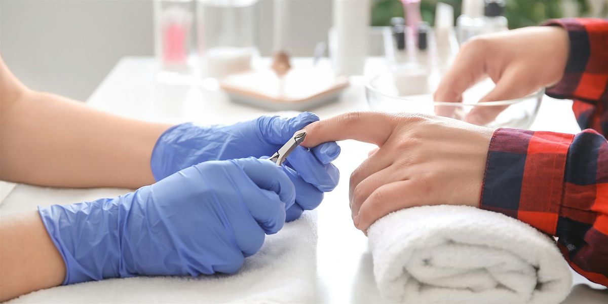 Clermont: Manicures for 55+
