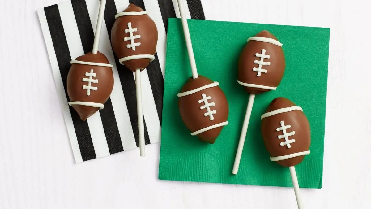 Football Cake Pops 