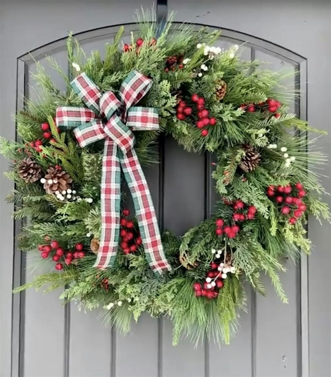 HOLIDAY WREATH WORKSHOP