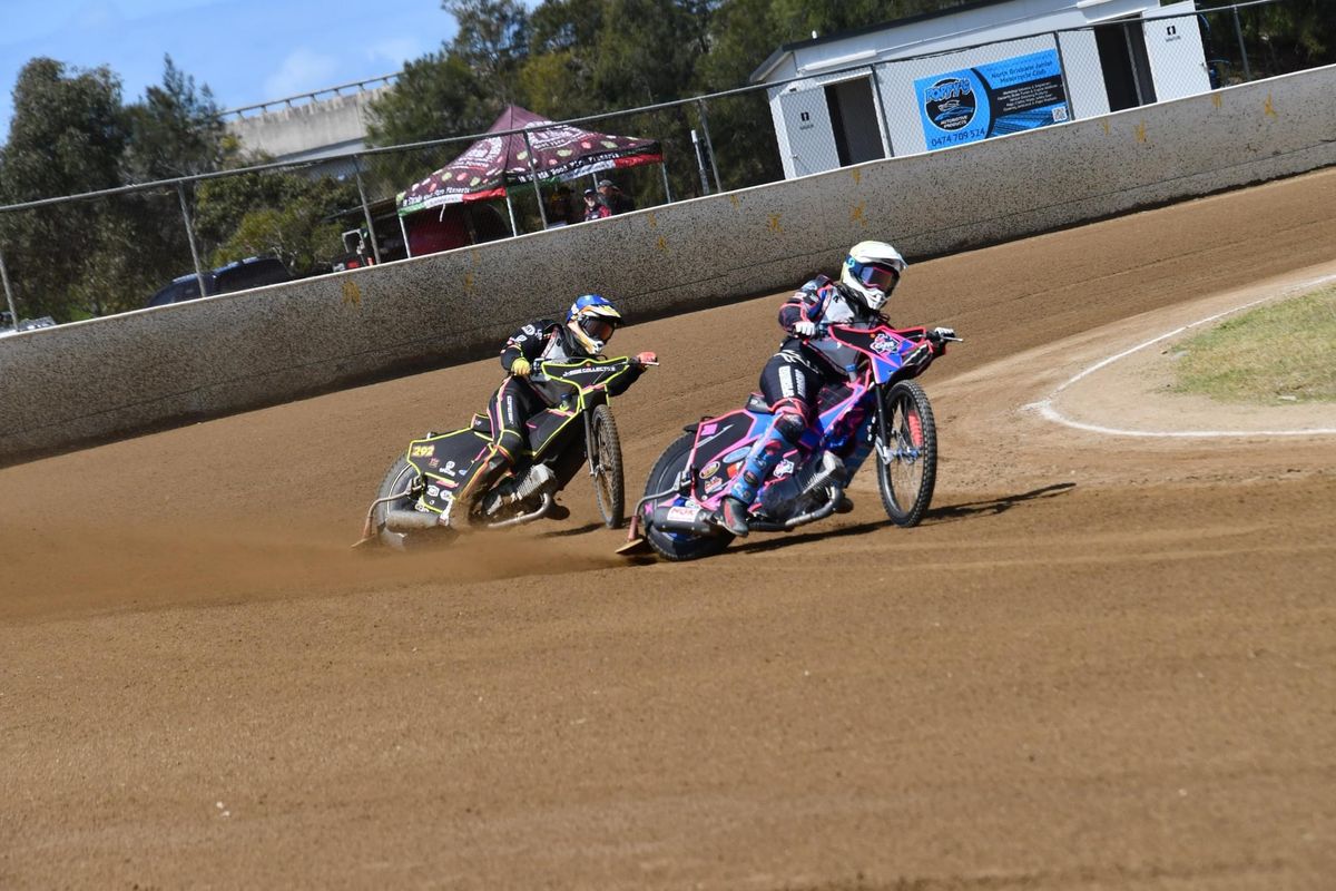 The Kennedy Cup & QLD 250cc title