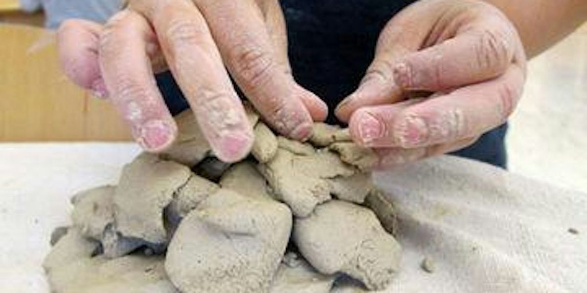 Wildlife Weans Mugdock: Crafty Clay  (1-7 year olds)