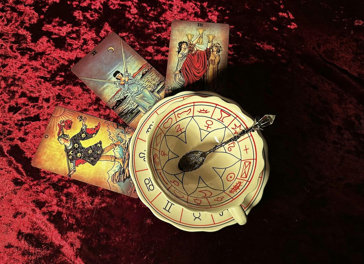 The Drunken S\u00e9ance