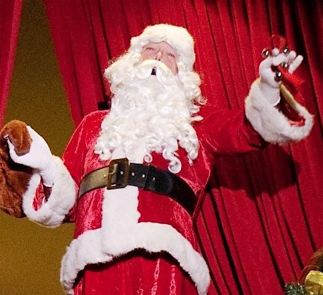 Fairmont's 22nd Annual Tree Lighting Ceremony - A Family Tradition in DC