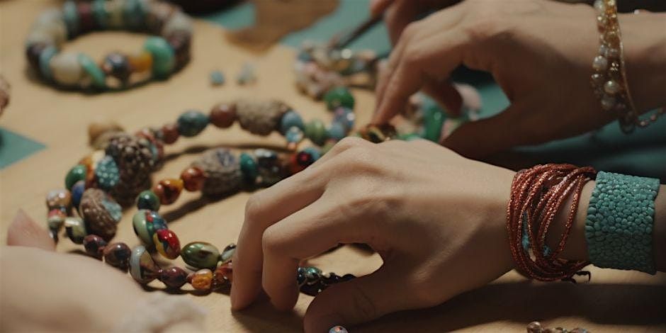 Mamacita Market Pop up event\/ Tarot Readings