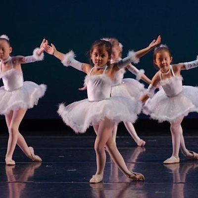 MoBu Dance Studio\/DancEsteem