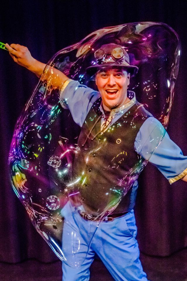 The Bubble Show, The Berry Theatre, Southampton, 13 April 2022