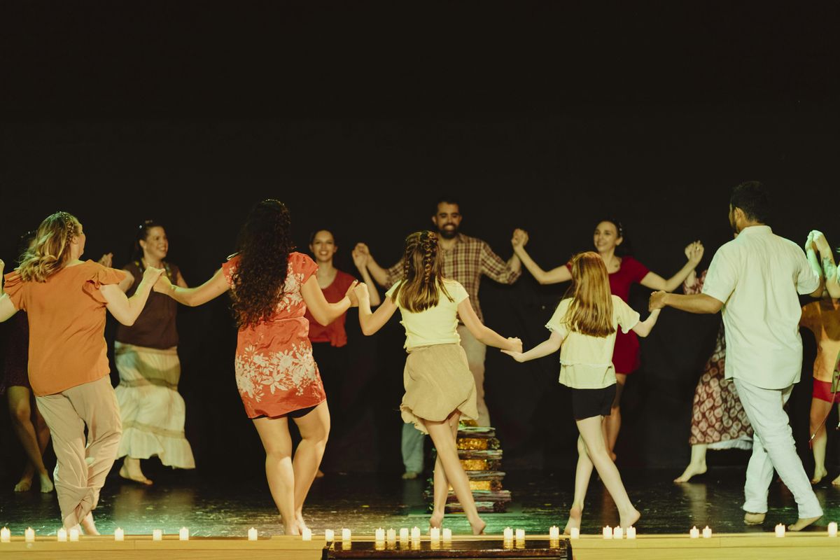 Ce\u00edl\u00ed Club Octubre -  Danza irlandesa social