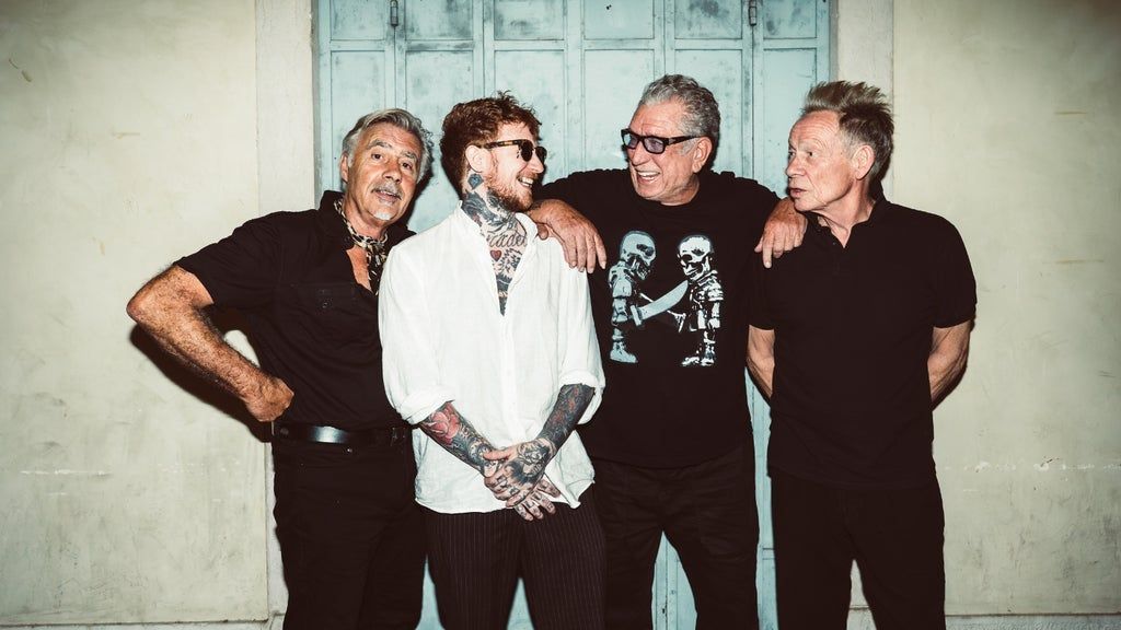 Sex Pistols feat. Frank Carter - ANARCHY IN THE U.K.- 50 YEARS OF PUNK