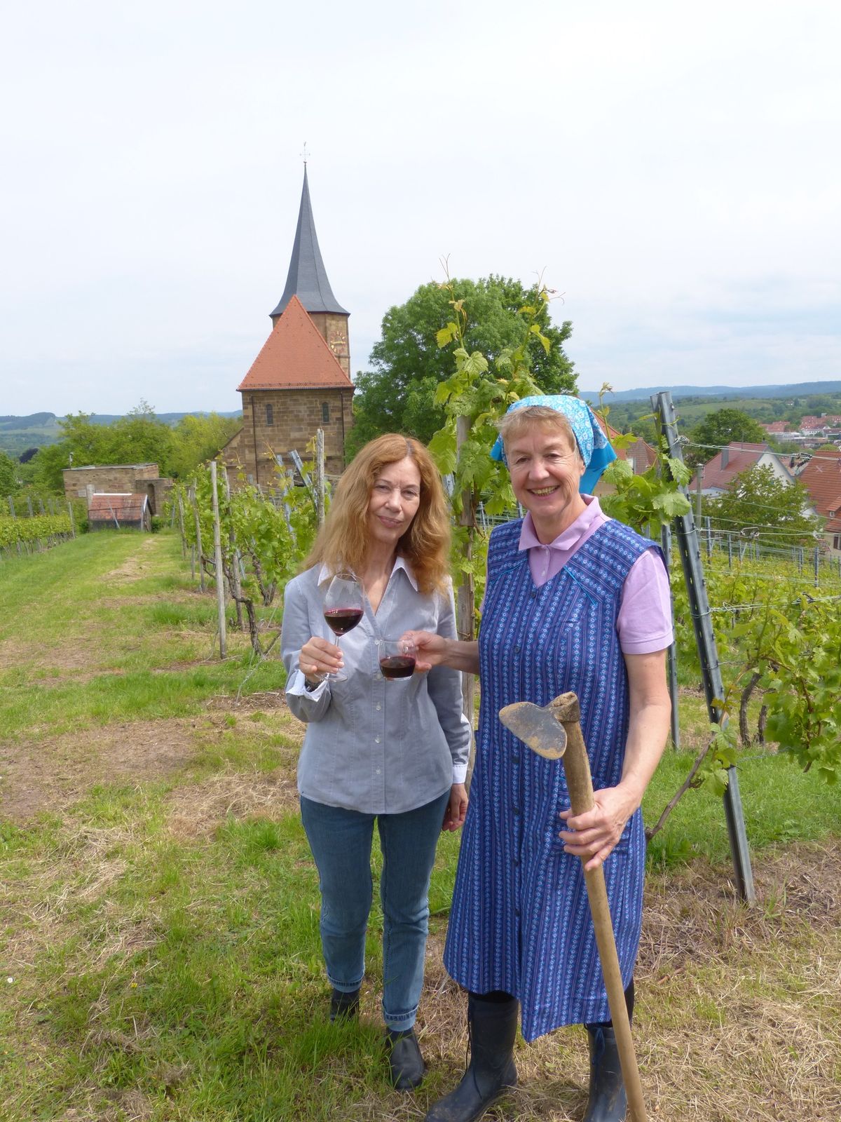 Weinerlebnisf\u00fchrung: Die Wengerterfrauen Berta und Bianca