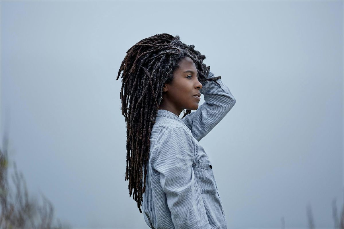 Aisha Burns w\/ special guest Mammal Me at Edgemere Farm