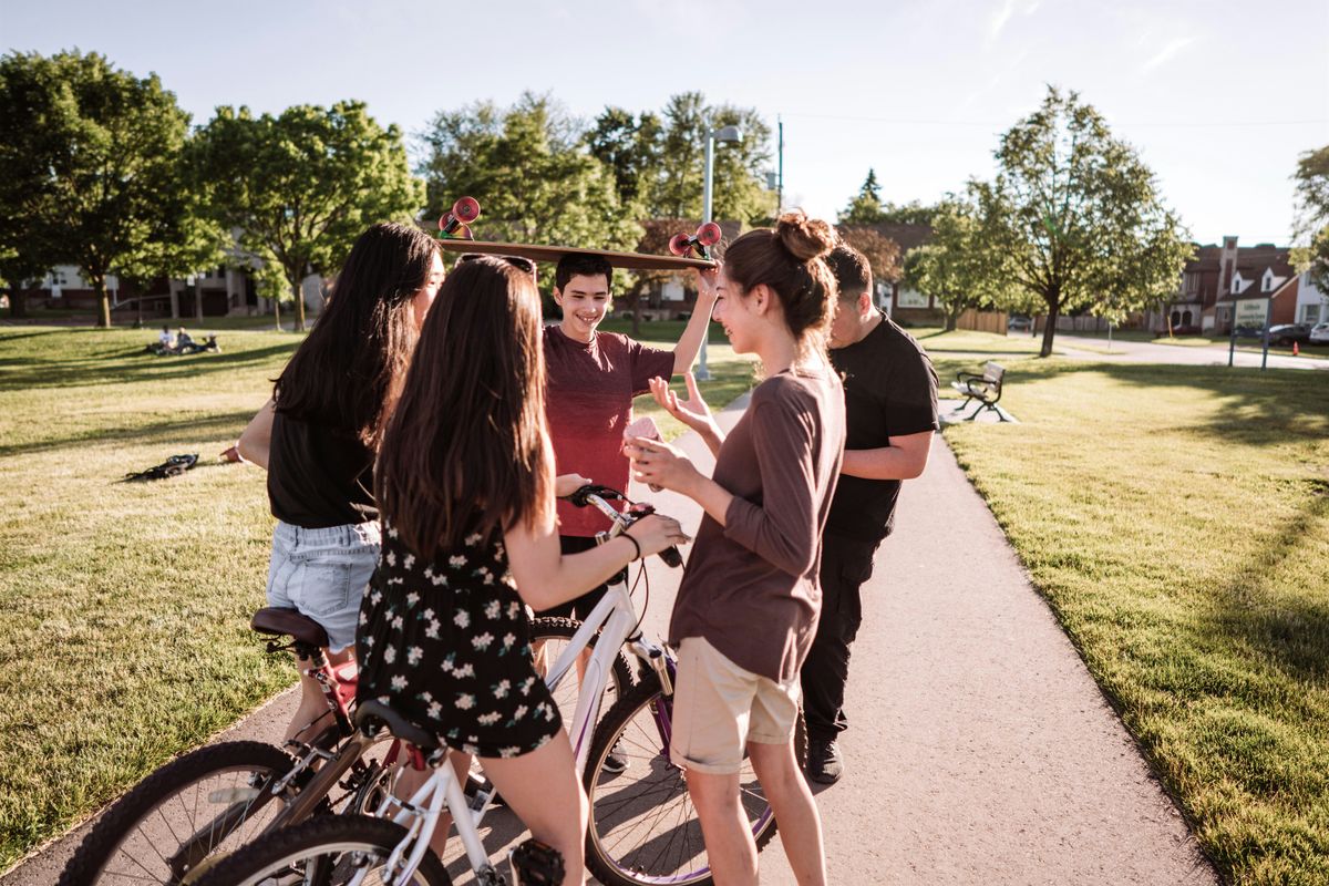 The politics of non-knowing in just mobility transitions