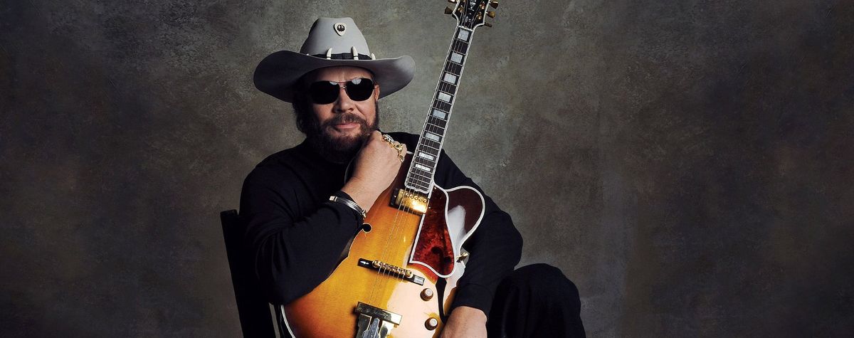 Hank Williams Jr. at Pinnacle Bank Arena