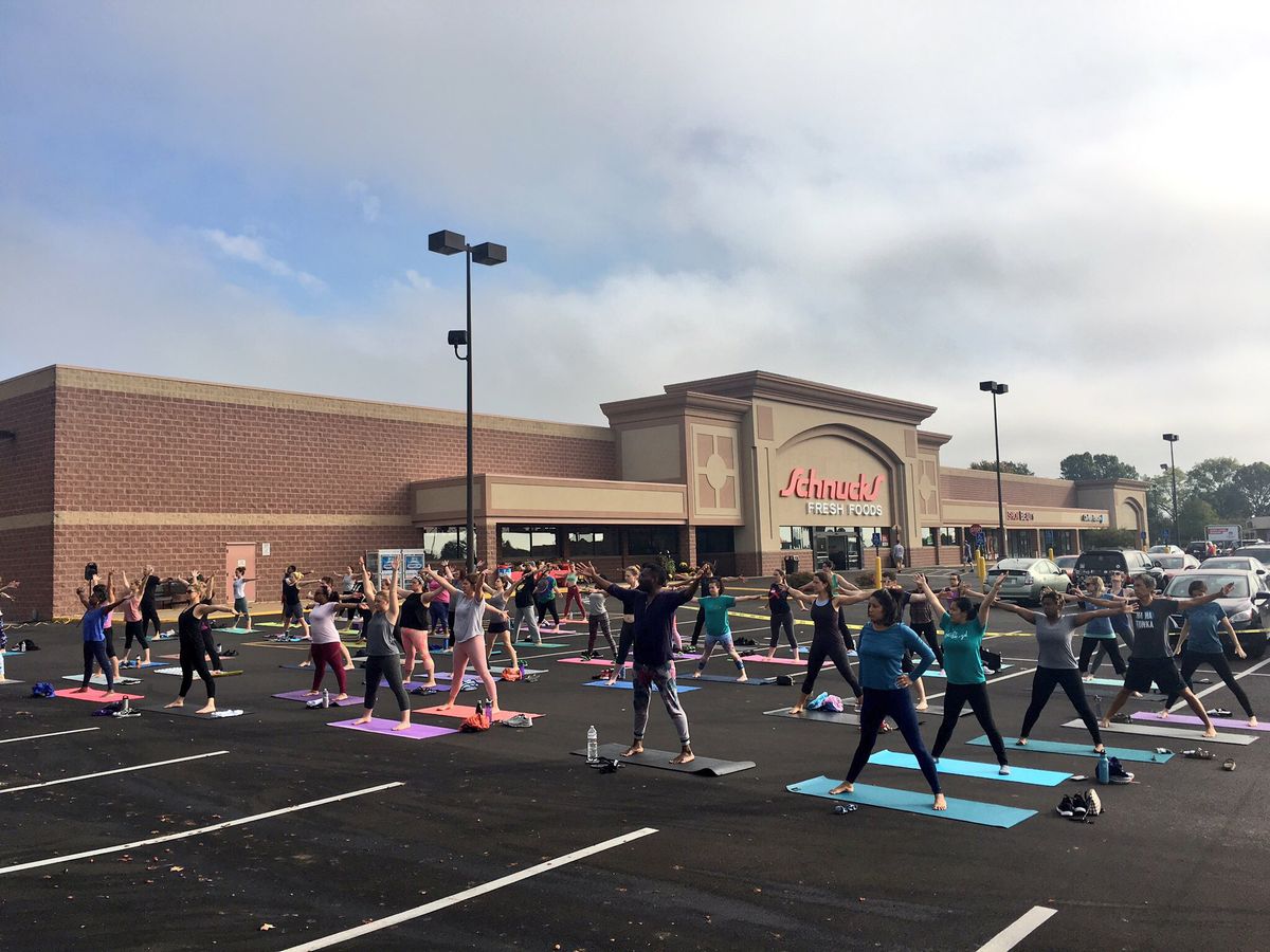 Free Morning Yoga at Schnucks (Maplewood)