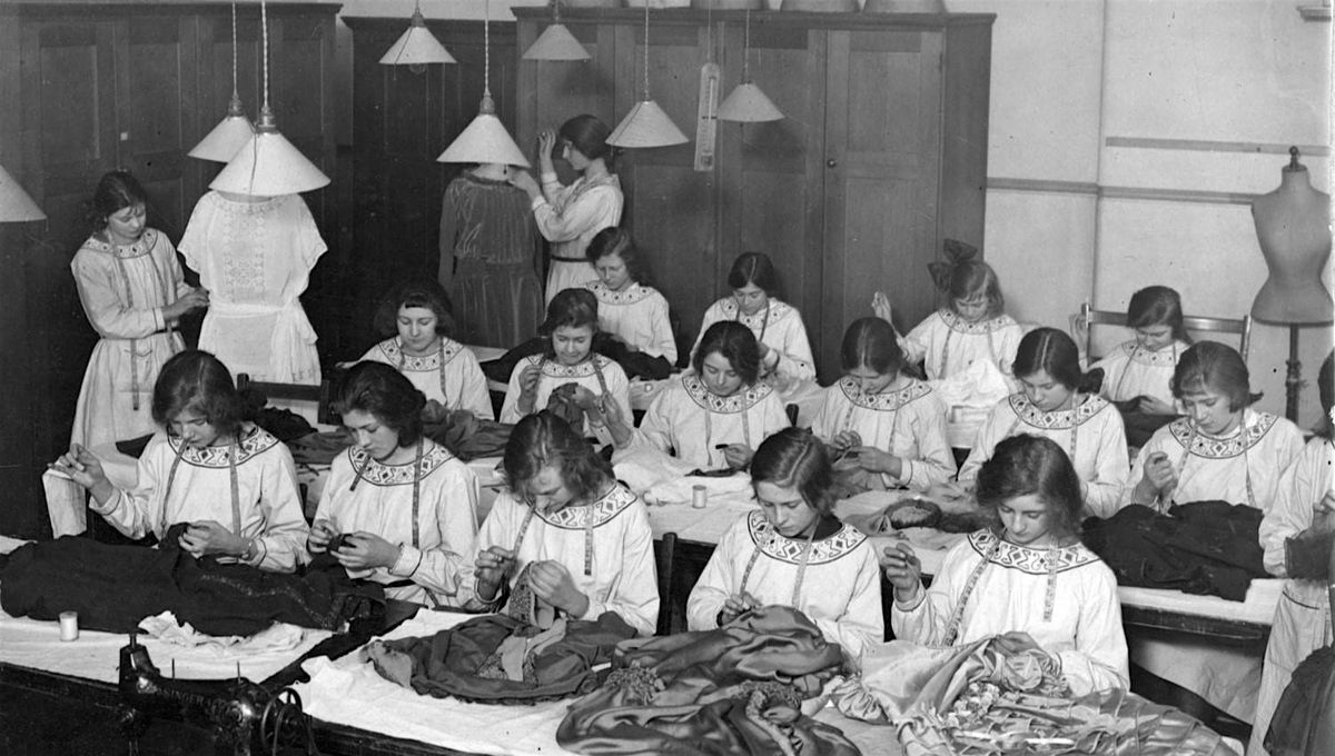 LCF Archives Display \u2018Story of a Smock\u2019 Design Workshop