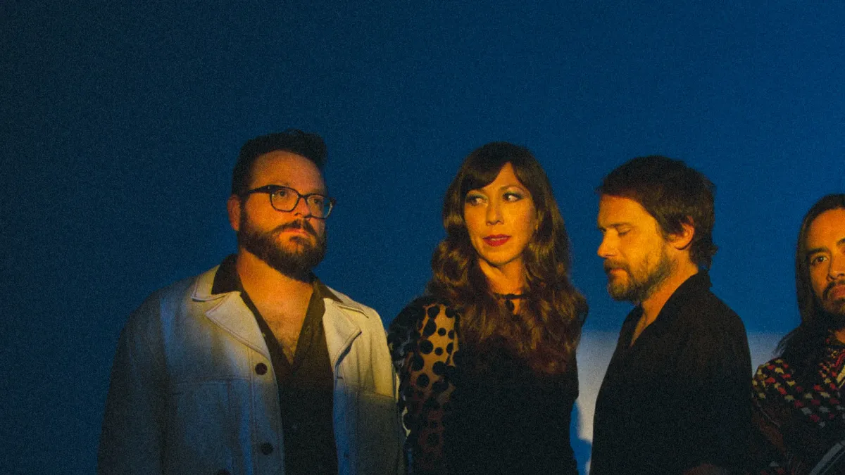 Silversun Pickups, Girl Tones in Washington