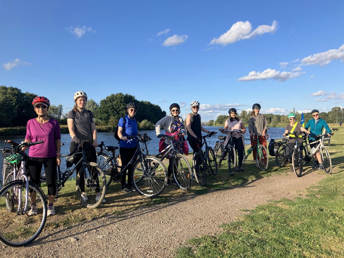 Monday morning group ride to the Hook, Lady Bay