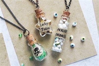 Young Adult - Drop-In: Potion Necklace