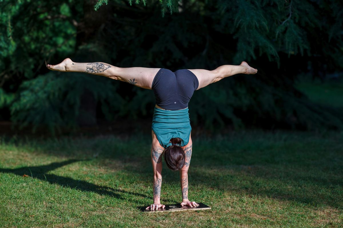 Handstand Workshop | Tuck & Straddle