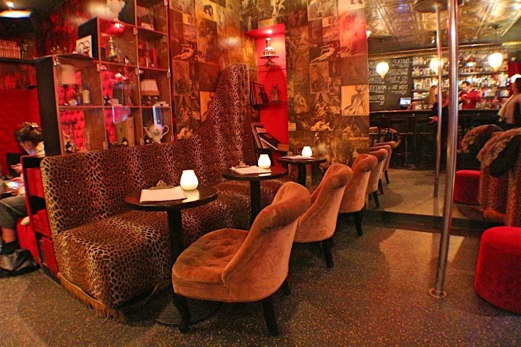 Sexy Side of South Pigalle & The Birth of Cabarets (small-group tour)
