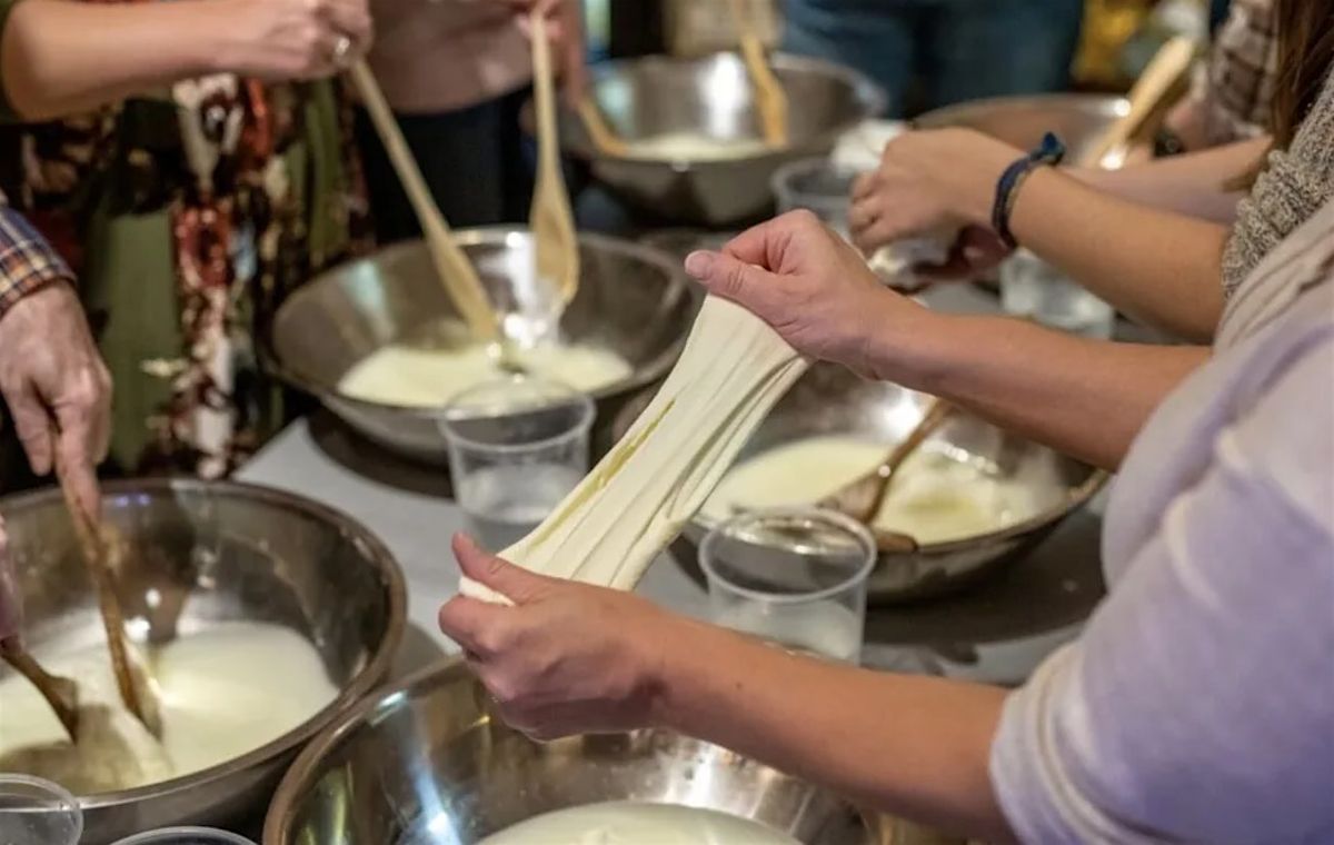 Culinarium: Mozzarella & Burrata Class with Chef Luciano