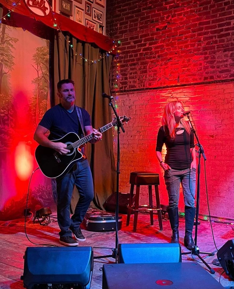Decades Duo at South End, SouthEnd Brewing Co, Greensboro, 19 May 2022