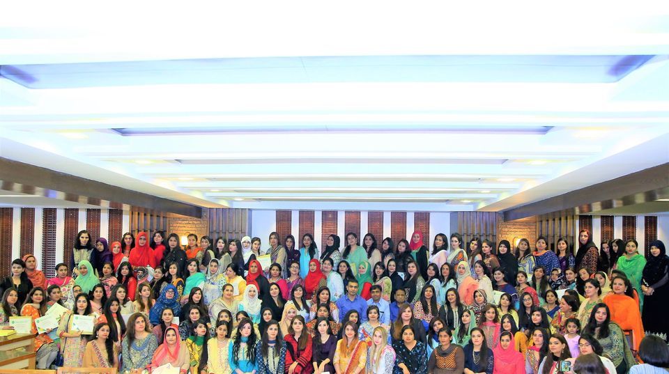 20 Days Montessori Early Childhood (36 years) Teachers Training