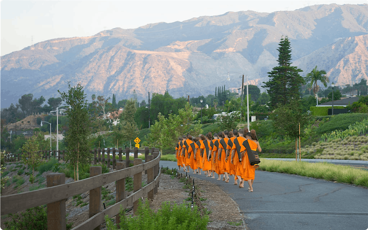 Azusa Thai Temple Tour