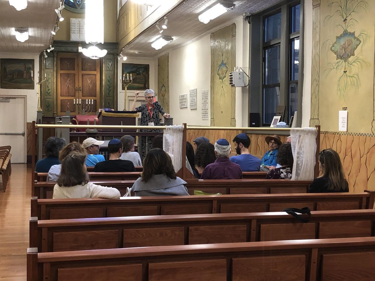 An intimate evening tour of The Stanton Street Synagogue