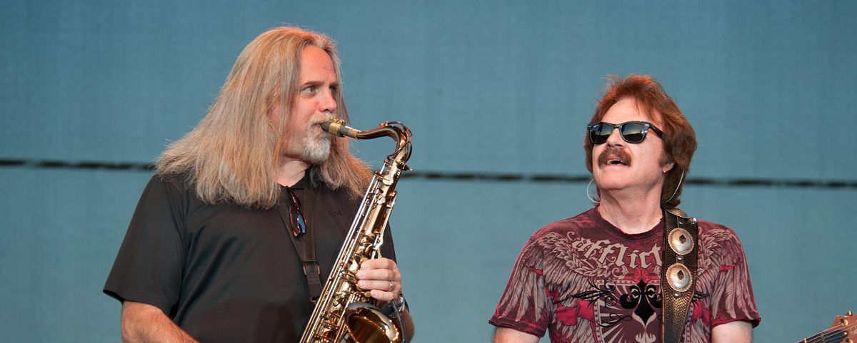 The Doobie Brothers Shuttle Bus to Shoreline Amphitheater