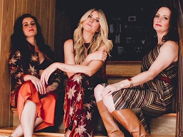 The Krickets Live at the Lobby Lounge