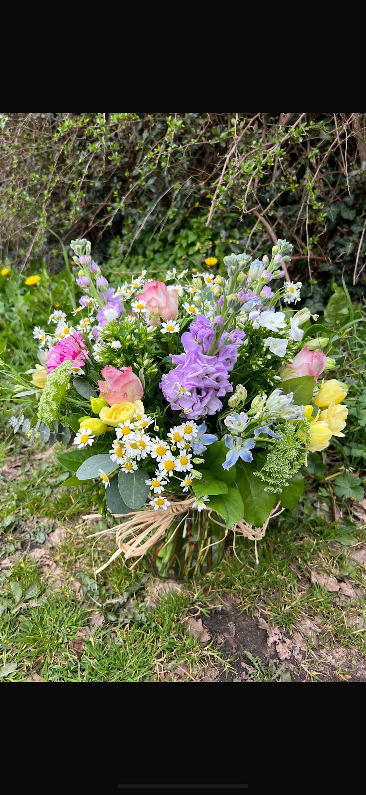 Springtime Vase Arrangement Workshop