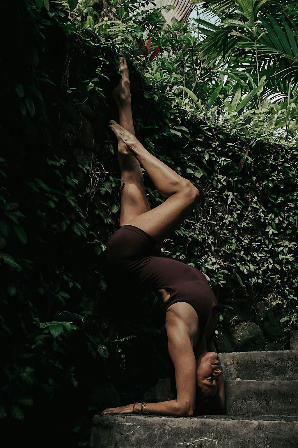 Shoulder The Weight - Mobility & Inversions Workshop