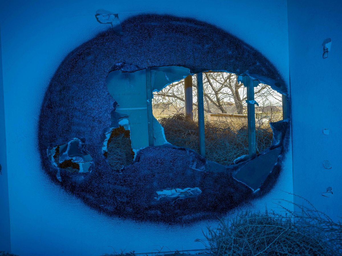 Artist Lecture: John Divola & Austin Leong