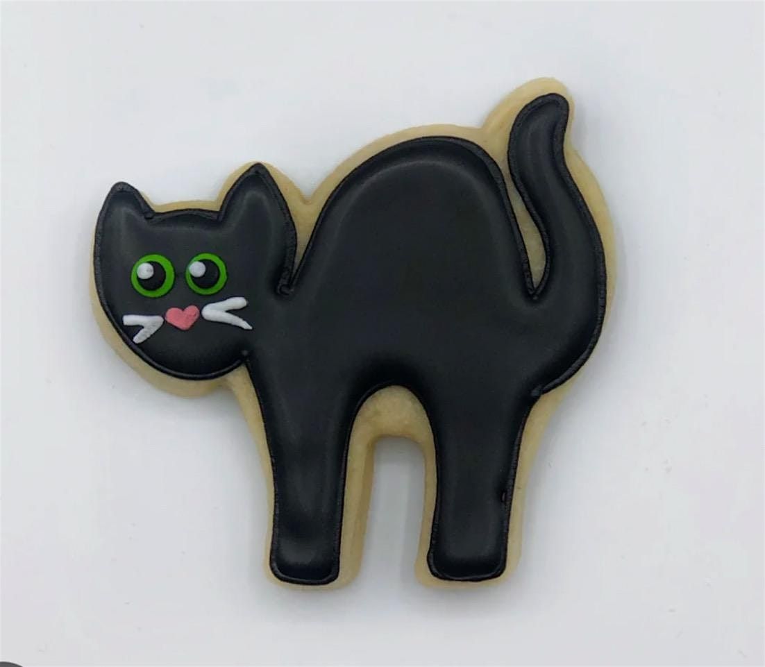 KIDS BAKING CLASS | The Witch is In!