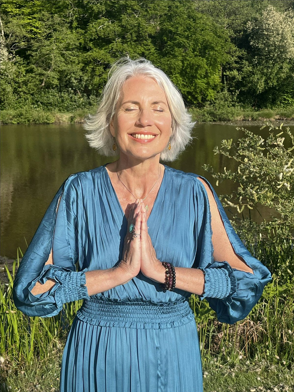 Embodied Radiance Woman's Circle - 12\/12 Soul Alignment & Flow