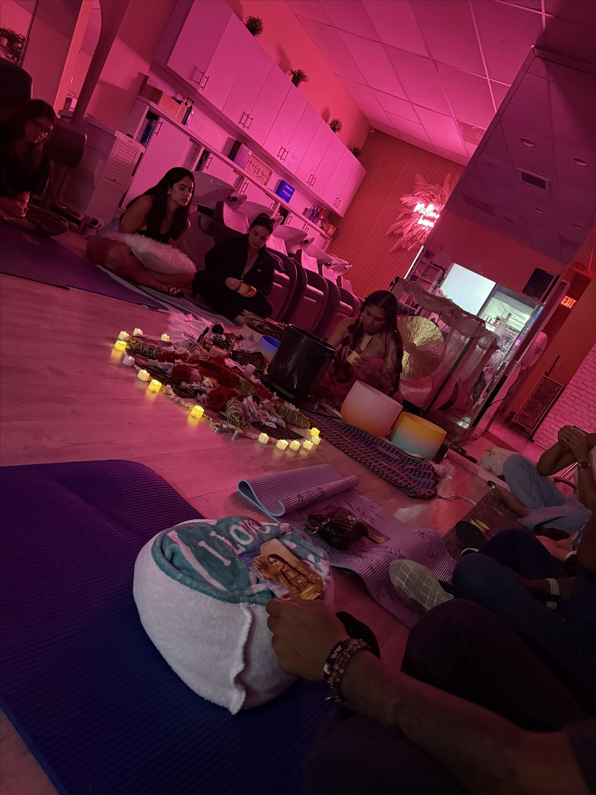Sacred Sister Circle: The In-Between \u2014 Full Moon Edition