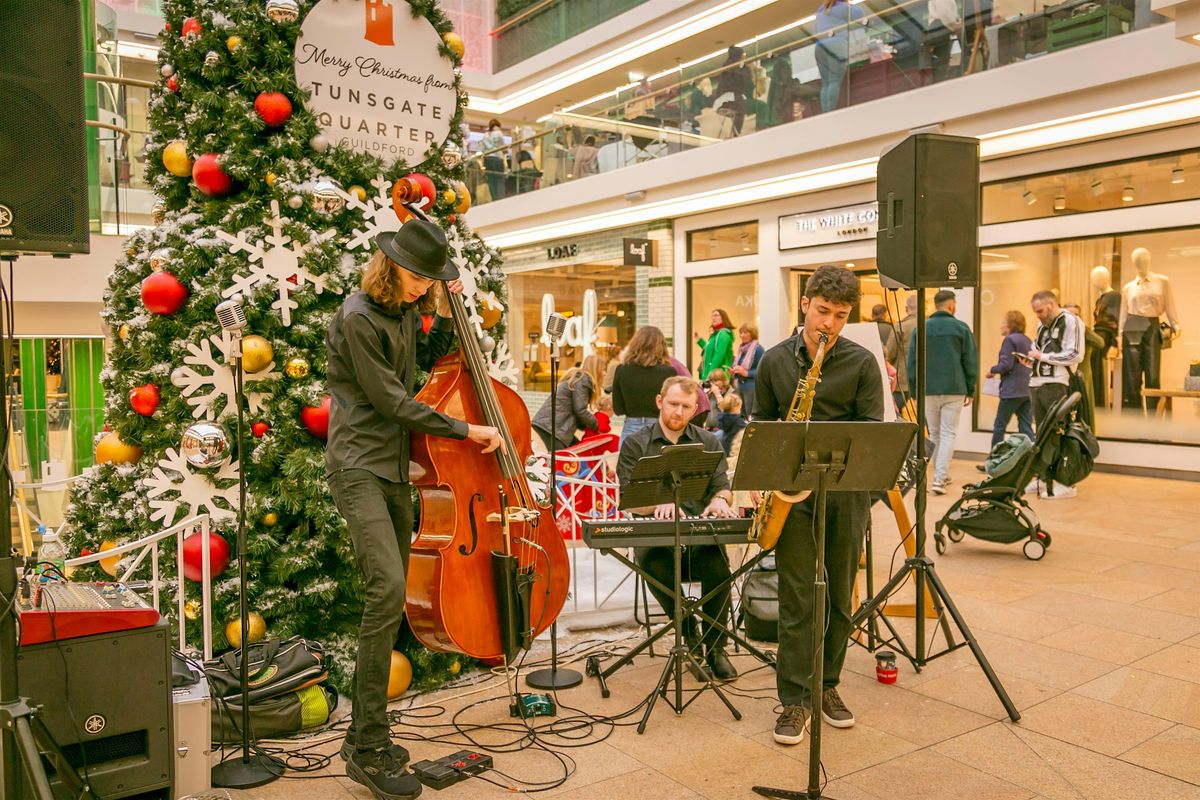 Tunsgate Quarter 'Christmas Spectacular' Lights Switch On