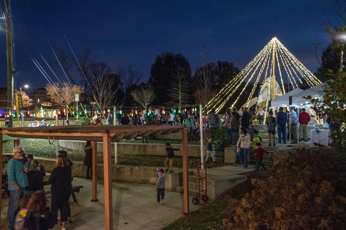 Winter Social & Sculpture Lighting