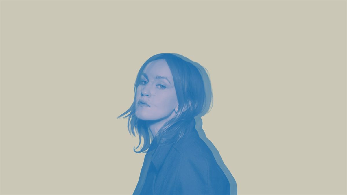 Listening Room: Johanna Warren